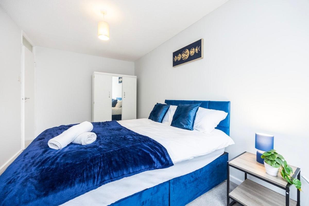 Apartament The Blue Hideaway - Spacious Battersea House With Private Garden