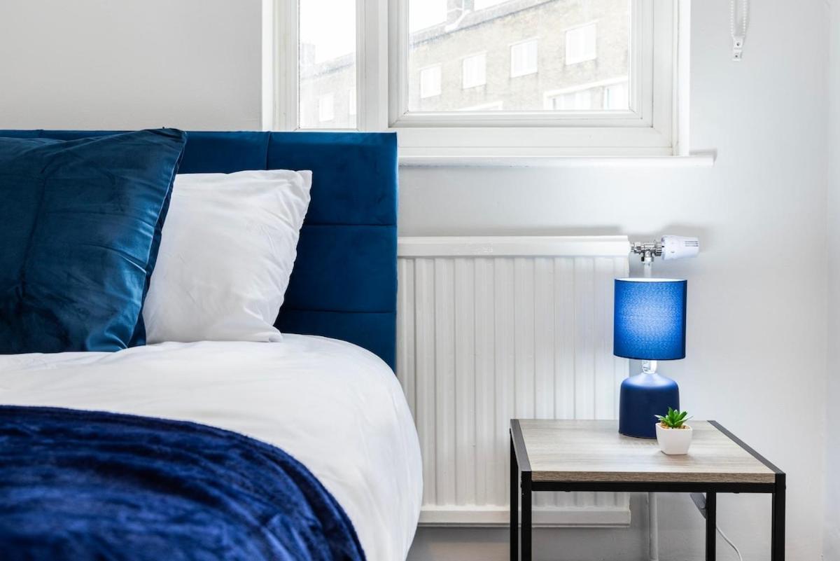 Apartament The Blue Hideaway - Spacious Battersea House With Private Garden Londra